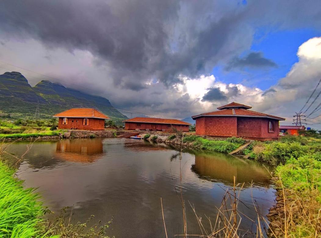 Umbartha Resort Naneghat Ghātghar المظهر الخارجي الصورة